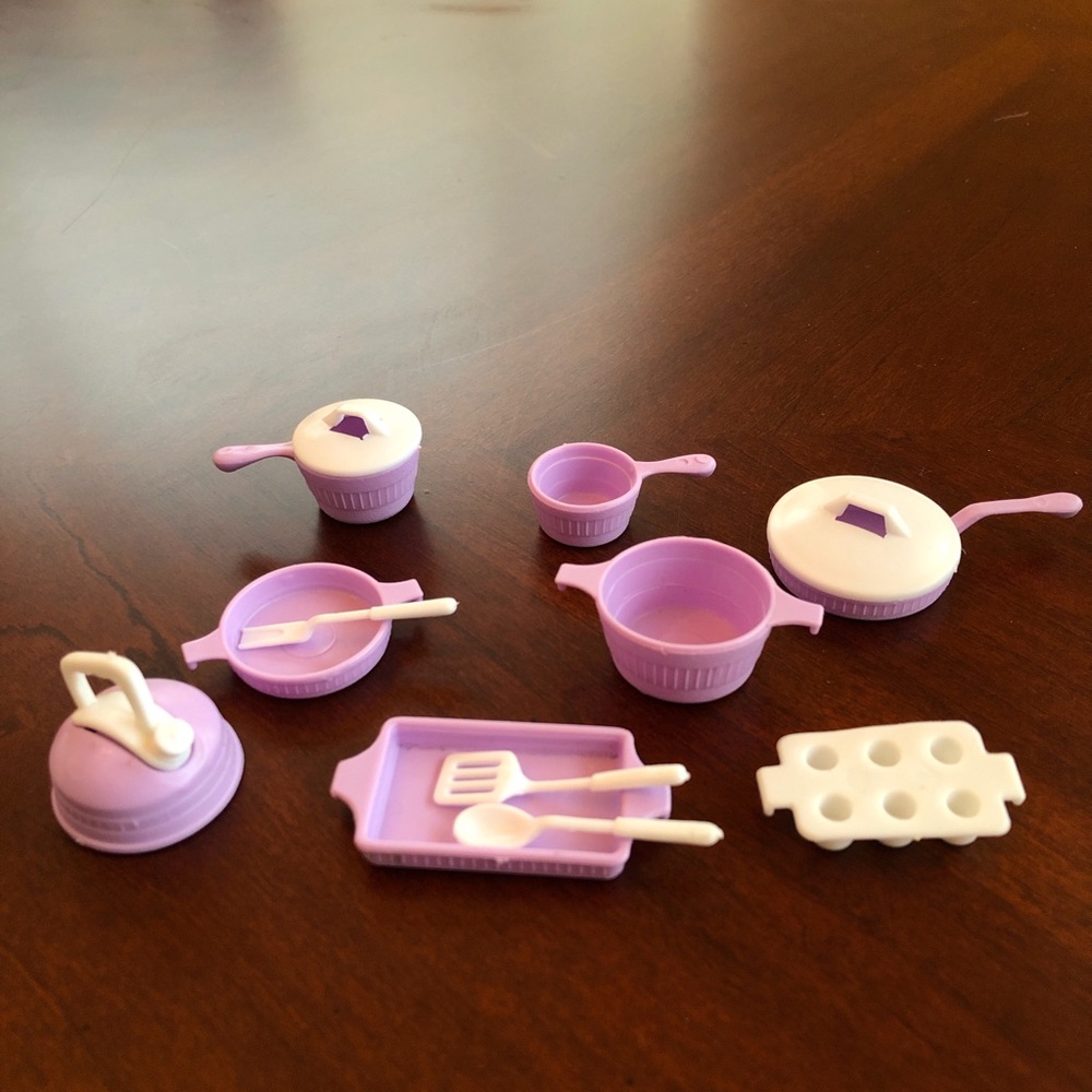 80s Barbie Purple and white kitchen accessories